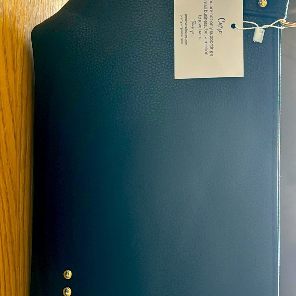 New black Pretty Simple purse